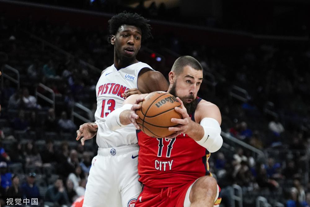 边后卫频频 边后卫频频